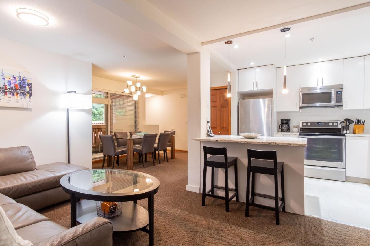 Sunpath By Outpost Whistler Villa Ngoại thất bức ảnh