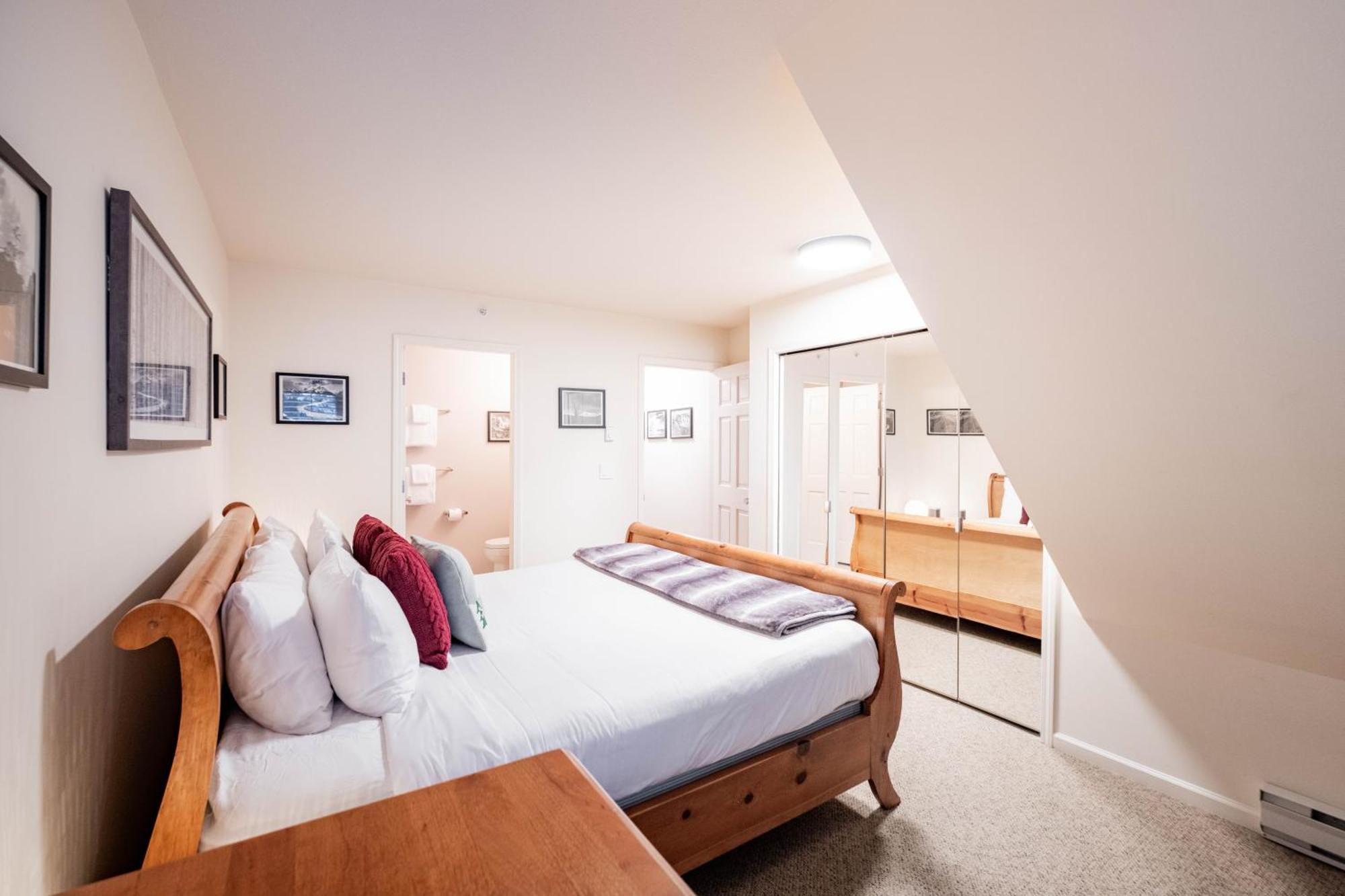 Sunpath By Outpost Whistler Villa Ngoại thất bức ảnh